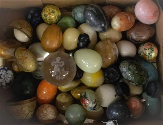 Qty ornamental eggs